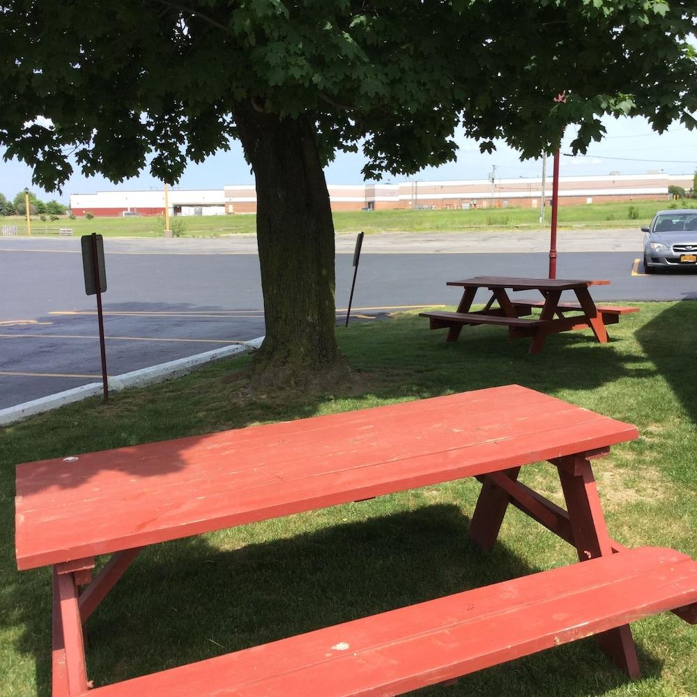 Econo Lodge Buffalo South Blasdell المظهر الخارجي الصورة